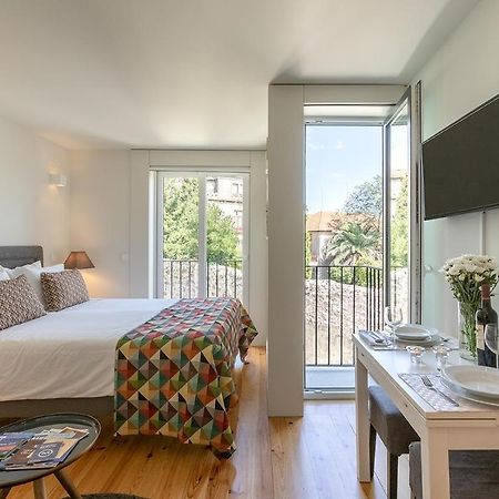 Inside Porto Apartments - Pinheiro Bagian luar foto