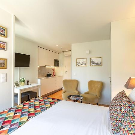 Inside Porto Apartments - Pinheiro Bagian luar foto