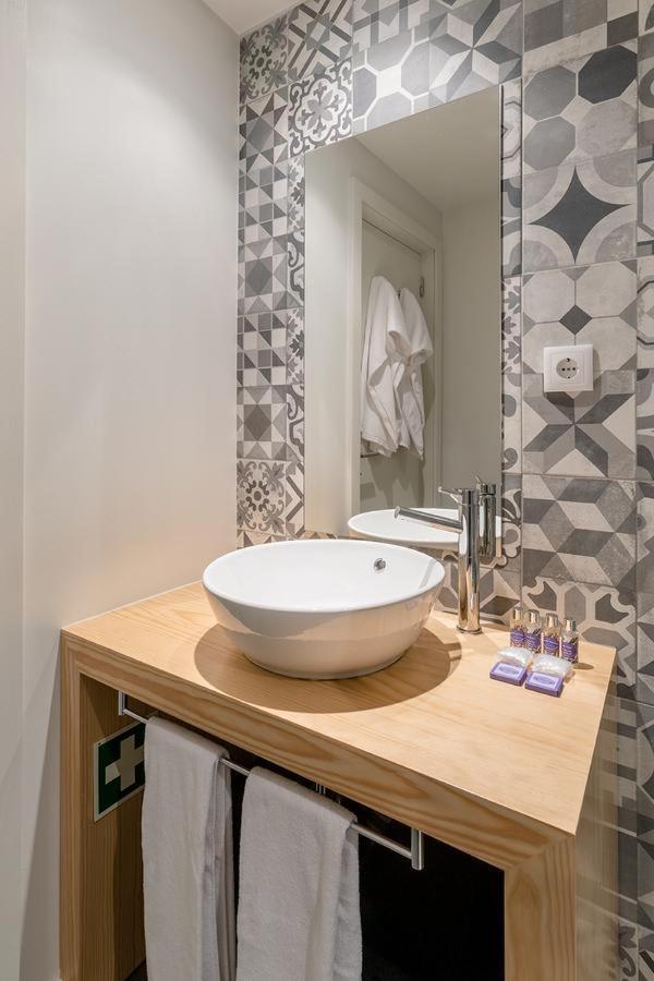 Inside Porto Apartments - Pinheiro Bagian luar foto